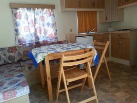 interno sistemazione - salotto